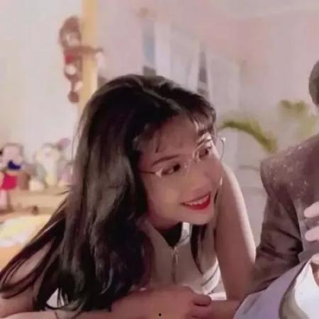 港风情侣爆料视频下载软件,一键下载，尽享甜蜜瞬间